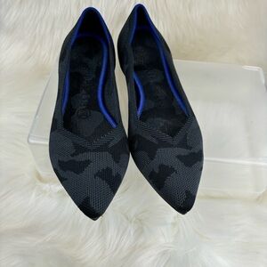 Rothy's Black and Blue Pointed Knit Flats